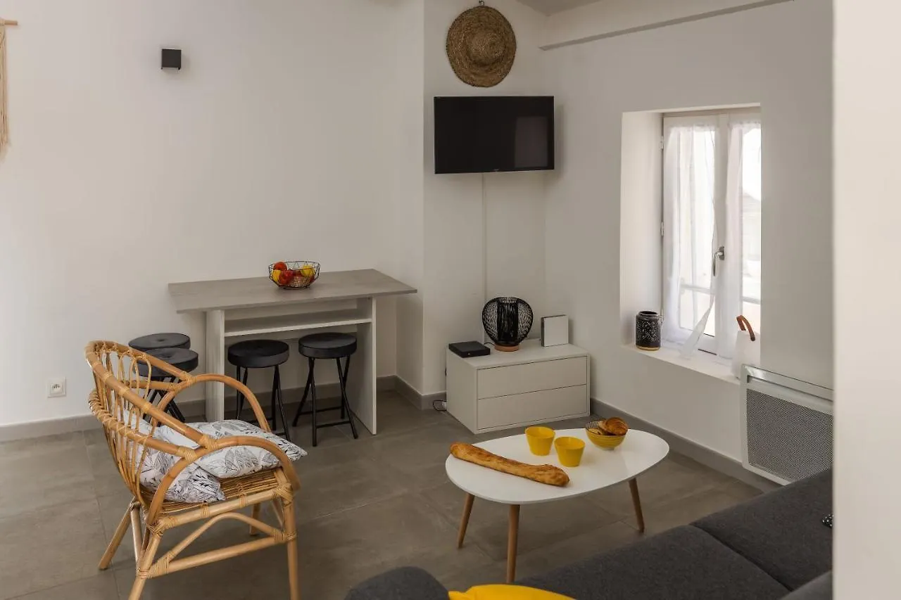Appartement Terrasse Climatise Calme En Centre-Ville L'Isle-sur-la-Sorgue