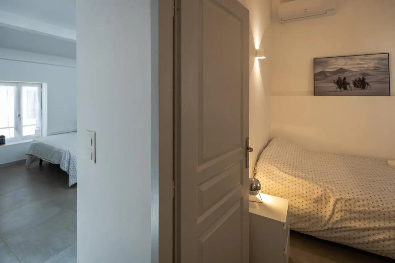 Apartment Appartement Terrasse Climatise Calme En Centre-Ville L'Isle-sur-la-Sorgue